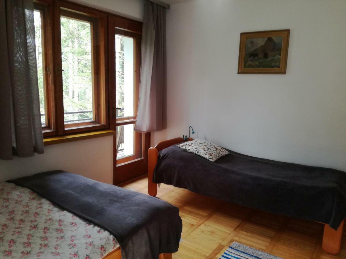 Dom Pod Skocznia Apartment Zakopane Bagian luar foto